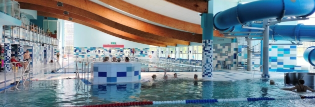 Prozdrowotny pobyt na pływalni w Starachowicach (foto)